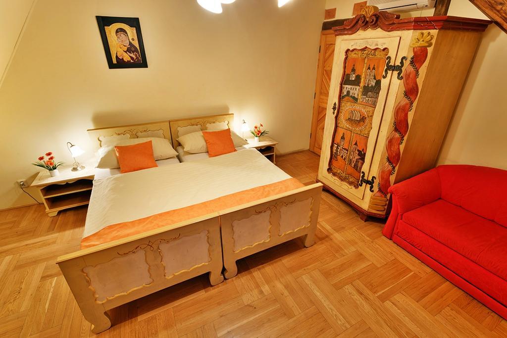 Penzion U Kriveho Psa Frýdek-Místek 部屋 写真